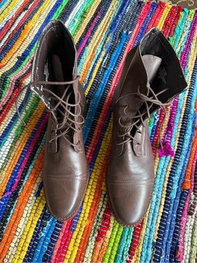 👗🚂 J. Jill Brown Leather Victorian Style Lace-Up Ankle Booties